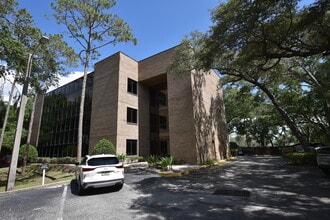 234 N Westmonte Dr, Altamonte Springs, FL à louer Photo de l’immeuble– Image 2 sur 8