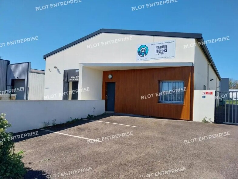 Local d’activités dans Bouguenais à louer - Photo de l’immeuble – Image 1 sur 15