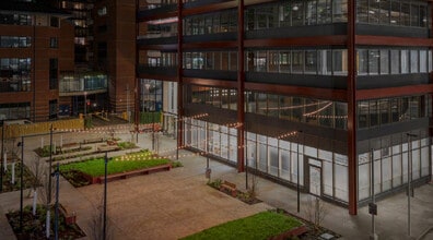 New Bailey St, Salford à louer Photo de l’immeuble– Image 2 sur 3