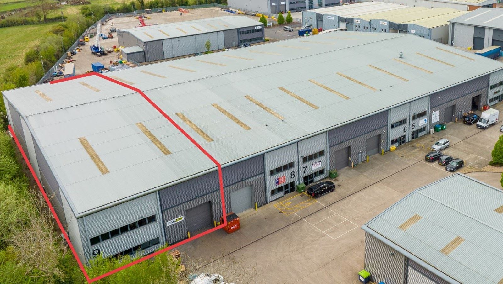 4-9 Drakes Dr, Long Crendon à louer Photo de l’immeuble– Image 1 sur 1