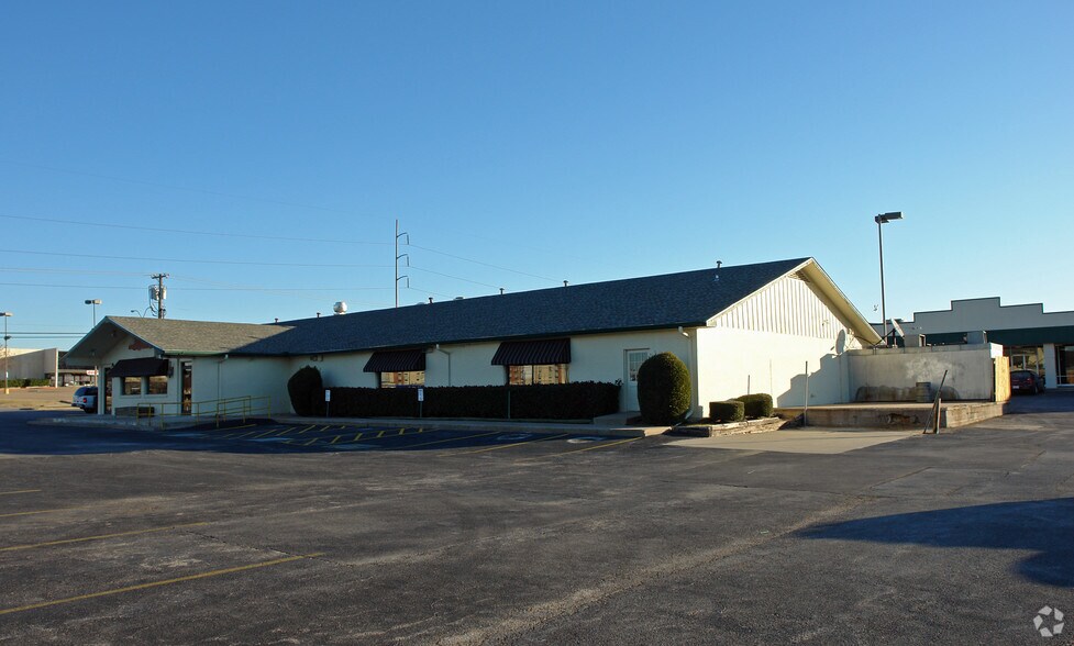 332 E Camp Wisdom Rd, Duncanville, TX à vendre - Photo de l’immeuble – Image 3 sur 4