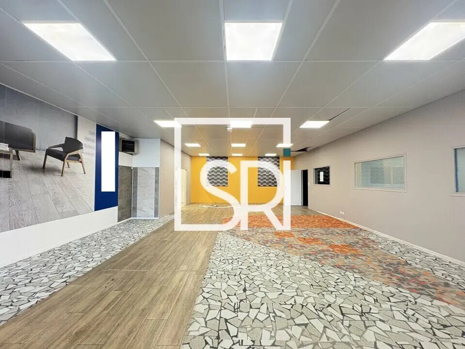 Local commercial dans Clermont-Ferrand à louer Photo intérieure– Image 1 sur 12