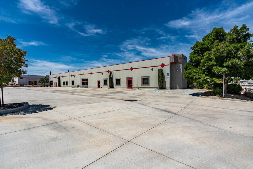 314-320 E Avenue K6, Lancaster, CA à louer - Photo de l’immeuble – Image 2 sur 5