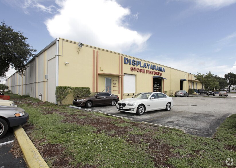 4000 N 28th Ter, Hollywood, FL à louer - Photo de l’immeuble – Image 3 sur 10