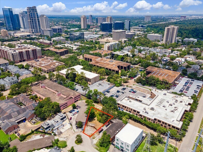 6 Briar Dale Ct, Houston, TX à vendre - Photo de l’immeuble – Image 1 sur 9