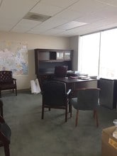 2300 Highway 365, Nederland, TX à louer Photo intérieure– Image 2 sur 11