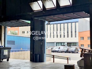 Industriel/Logistique dans Cornellà de Llobregat, Barcelona à louer Photo intérieure– Image 2 sur 21