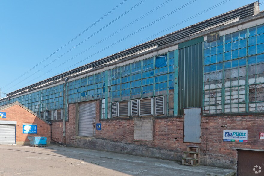 Evelyn Dr, Leicester à louer - Photo principale – Image 1 sur 3