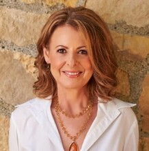 Latife Hayson