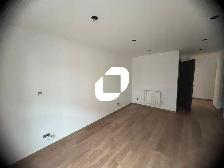 Bureau dans Denain à louer - Photo de l’immeuble – Image 2 sur 5