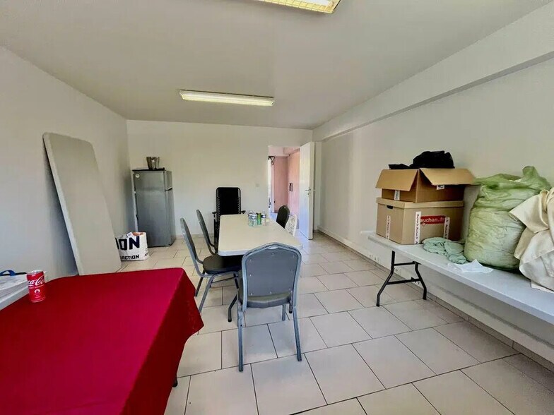 Bureau dans Mouans-Sartoux à louer - Photo de l’immeuble – Image 3 sur 4