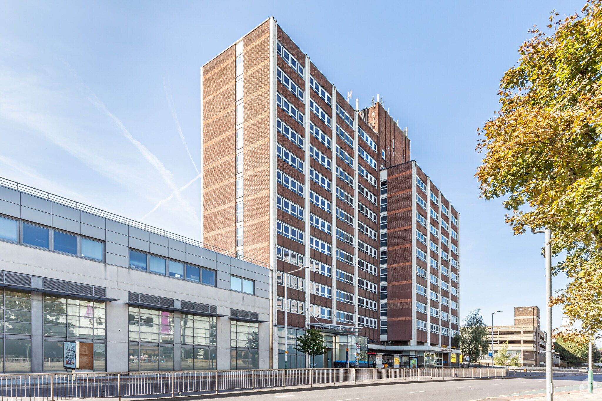 Mercury Gdns, Romford à vendre Photo de l’immeuble– Image 1 sur 6