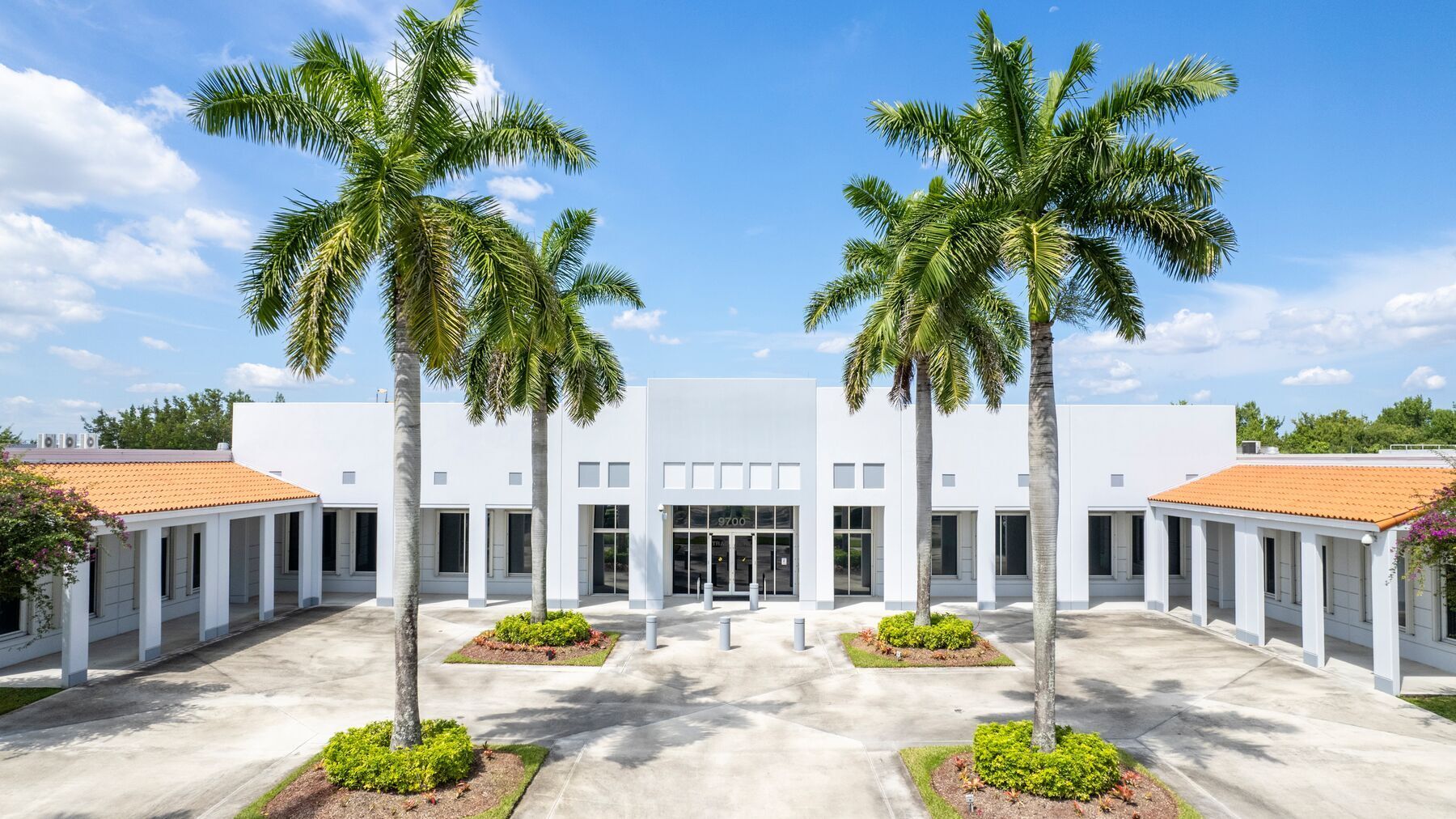 9700 NW 112th Ave, Medley, FL à louer Photo principale– Image 1 sur 9