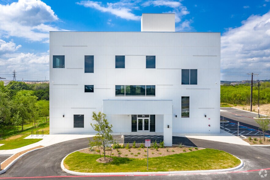 4515 N Loop 1604 W, San Antonio, TX à louer - Photo de l’immeuble – Image 3 sur 18