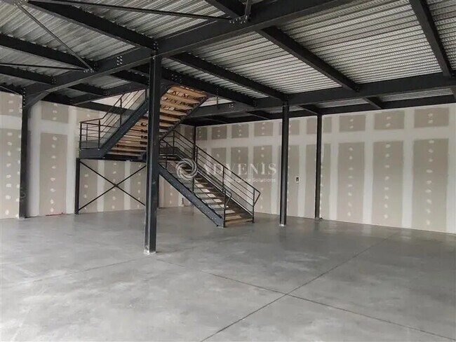 Plus de détails pour Industriel/Logistique à vendre