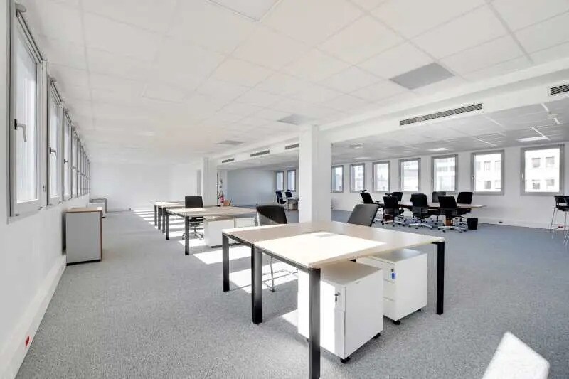 Bureau dans Paris à vendre - Photo de l’immeuble – Image 1 sur 3