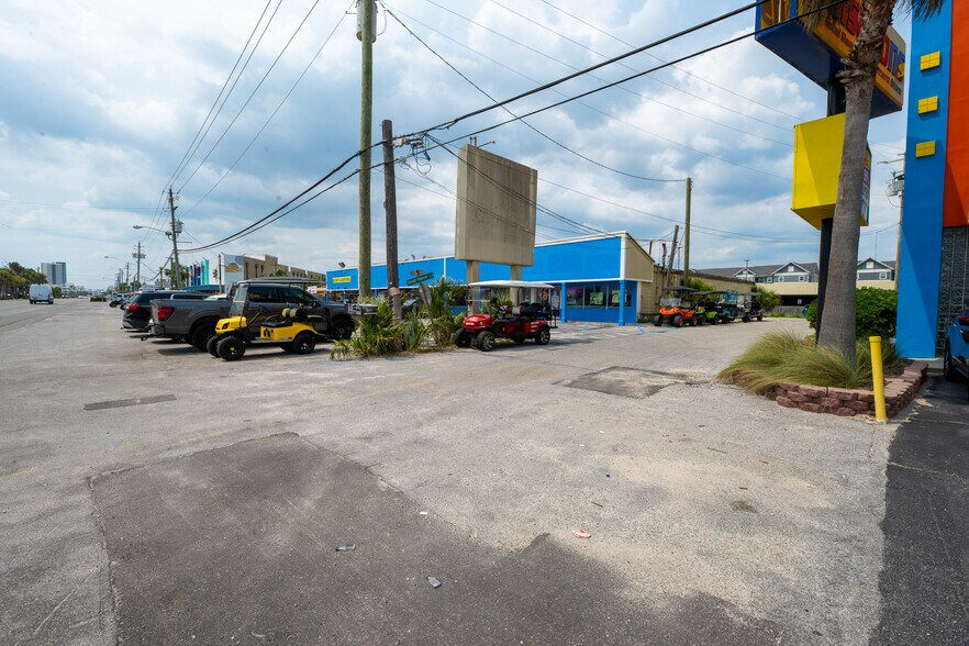11832 Front Beach Rd, Panama City Beach, FL à vendre - Photo de l’immeuble – Image 3 sur 18