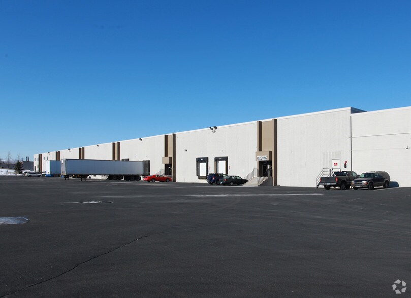 5147-5197 Winnetka Ave N, New Hope, MN à louer - Photo de l’immeuble – Image 2 sur 5