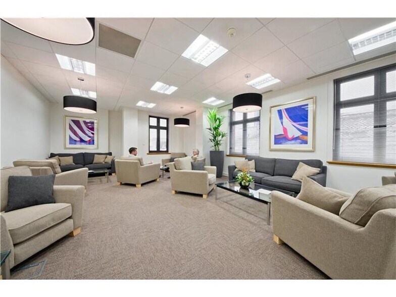 3 Brindley Pl, Birmingham à louer - Photo de l’immeuble – Image 2 sur 26