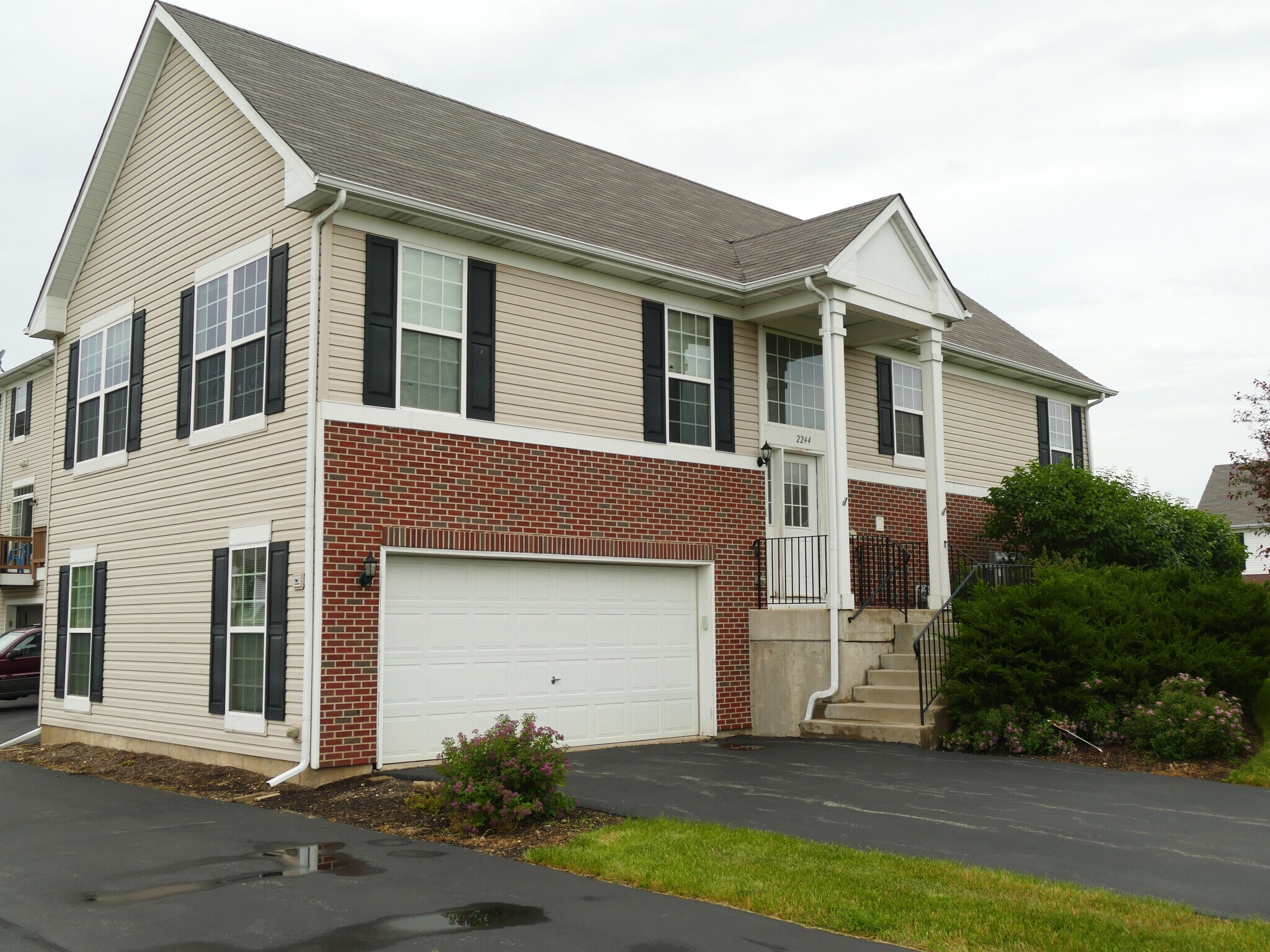 2244 Beresford Dr, Yorkville, IL à vendre Photo principale– Image 1 sur 1