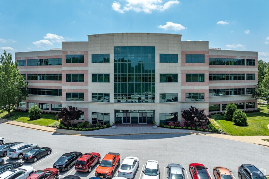 6940 Columbia Gateway Dr, Columbia, MD à louer - Photo de l’immeuble – Image 3 sur 5