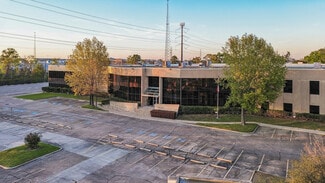 Plus de détails pour 6869 Old Katy Rd, Houston, TX - Local d'activités à louer