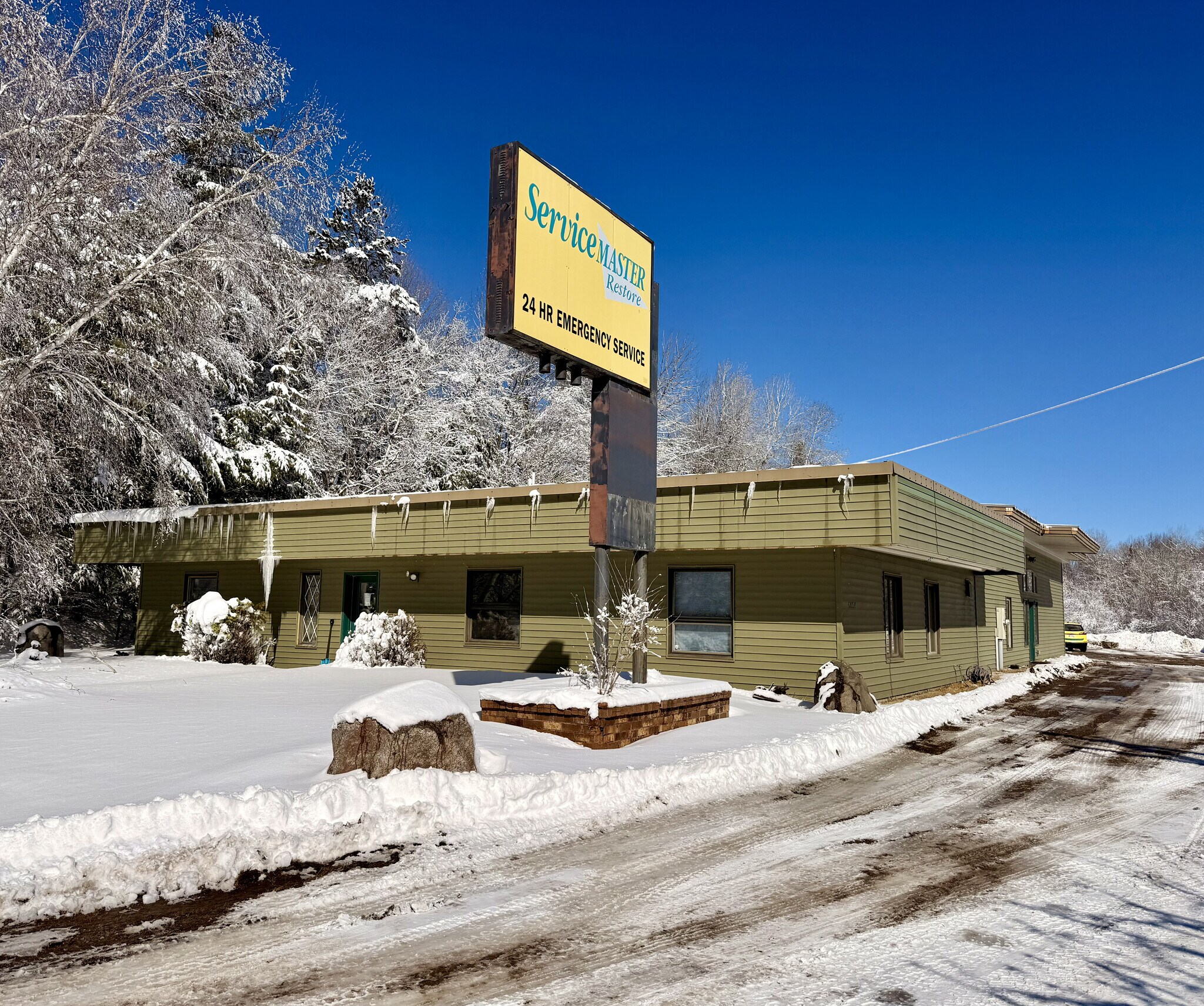 5696 US-8 BUS, Rhinelander, WI à vendre Photo de l’immeuble– Image 1 sur 29
