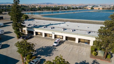 7059 Commerce Cir, Pleasanton, CA - Vue aérienne  vue de carte - Image1