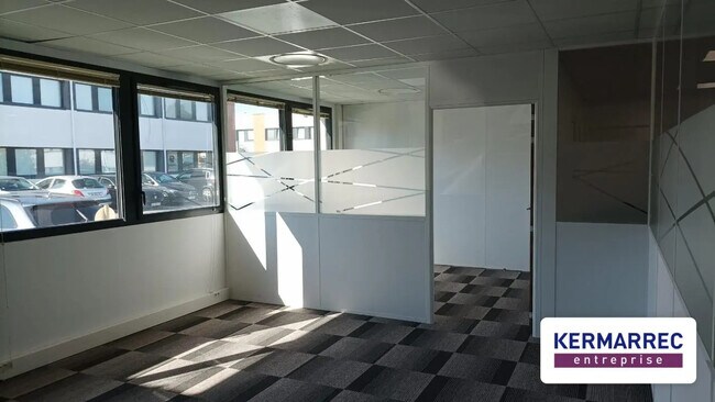 Plus de détails pour Bureau à louer