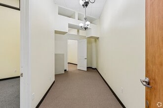 1920 W Villa Maria Rd, Bryan, TX à louer Photo intérieure– Image 1 sur 3