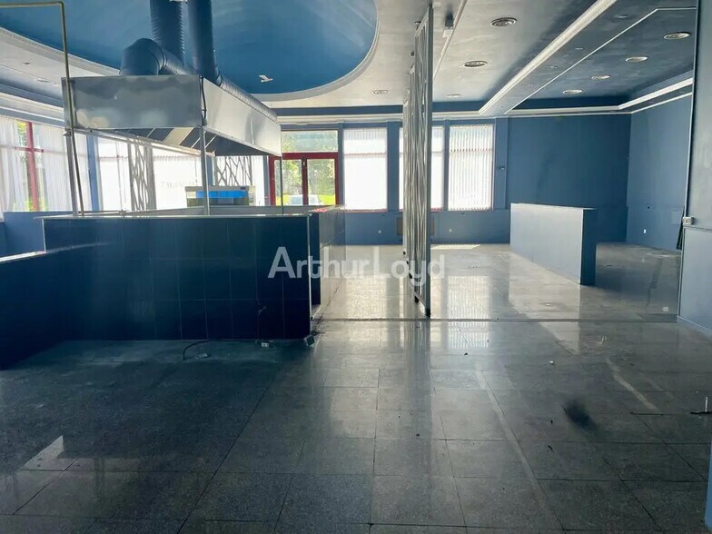 Local commercial dans Reims à louer - Photo intérieure – Image 2 sur 7