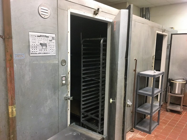 13 Taunton St, Plainville, MA à louer - Photo de l’immeuble – Image 3 sur 12