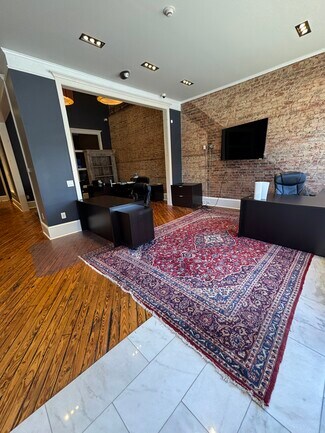 Plus de détails pour 18 E Candler St, Winder, GA - Bureau à louer