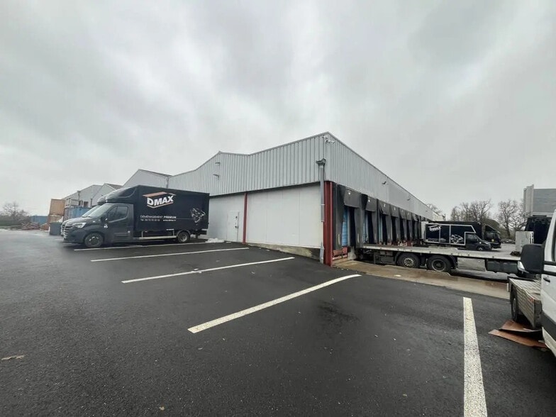 1820 Chemin De Montagne, Grenade à louer - Photo de l’immeuble – Image 1 sur 6