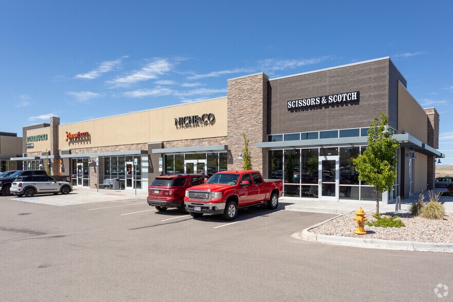 12227 Pine Bluffs Way, Parker, CO à louer - Photo de l’immeuble – Image 2 sur 5