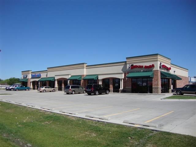 1640 W 53rd St, Davenport, IA à louer - Photo principale – Image 2 sur 2