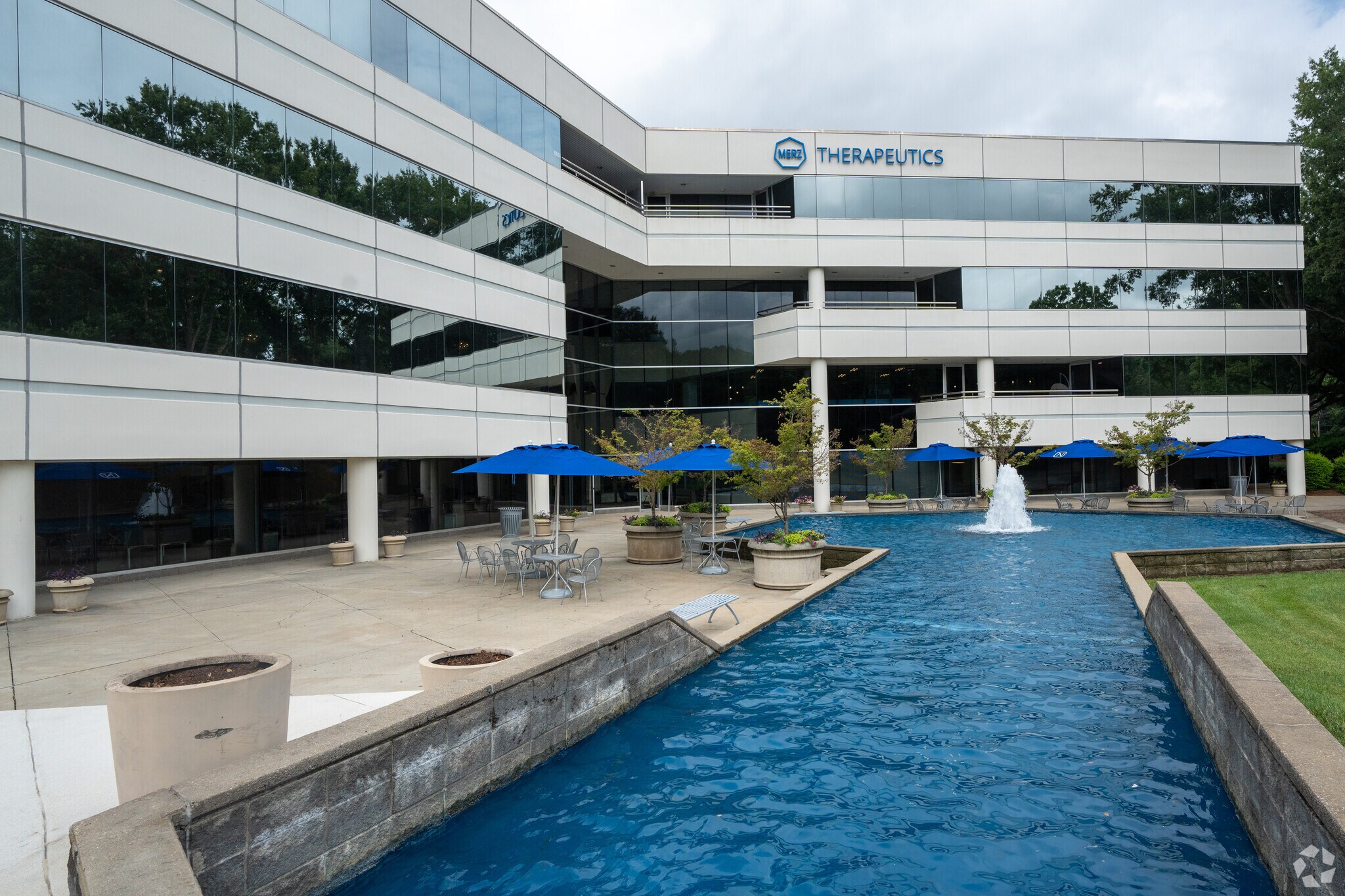 6601 Six Forks Rd, Raleigh, NC à louer Photo principale– Image 1 sur 33