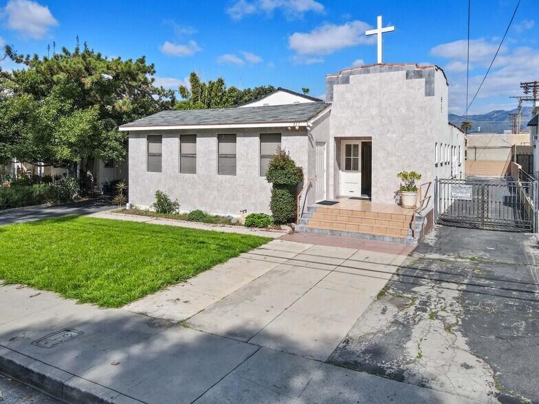 317 W Palmer Ave, Glendale, CA à vendre - Photo de l’immeuble – Image 1 sur 30