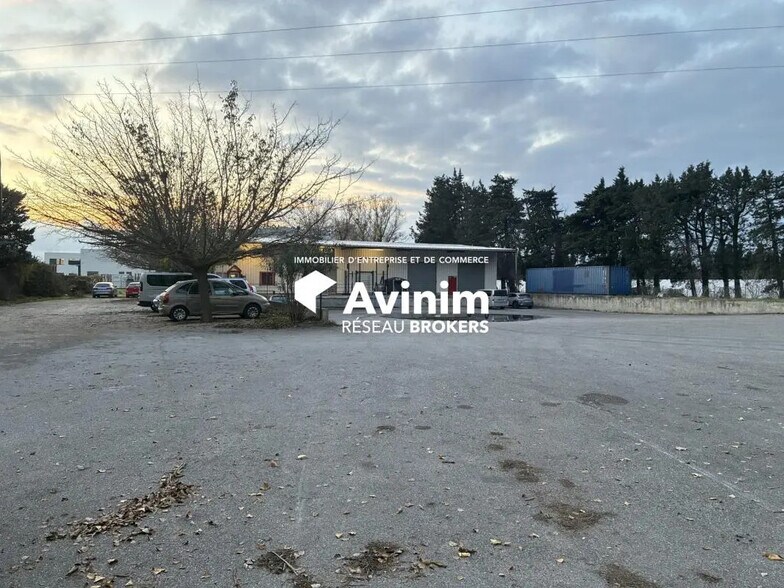 Industriel/Logistique dans Plan-d'Orgon à vendre - Photo de l’immeuble – Image 2 sur 9