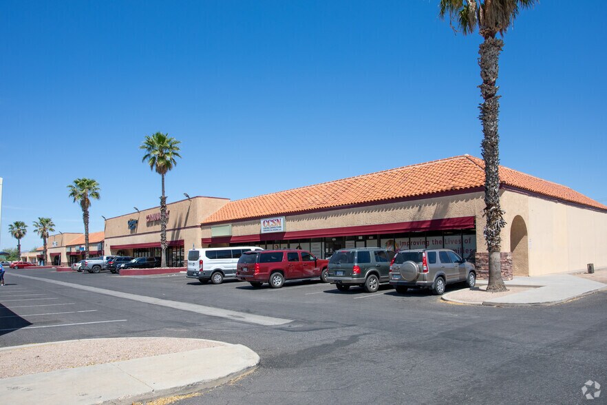 7415-7449 E 22nd St, Tucson, AZ à louer - Photo de l’immeuble – Image 1 sur 8