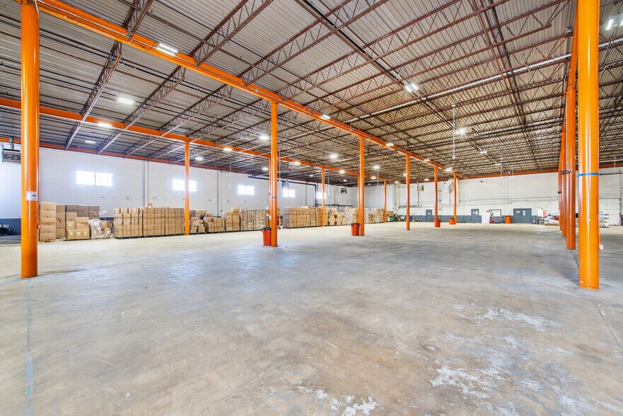 310 Paterson Plank Rd, Carlstadt, NJ à louer - Photo intérieure – Image 3 sur 7