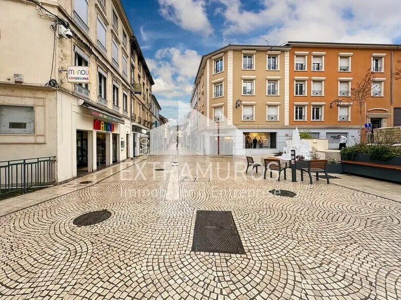 59 Rue De La Liberté, Bourgoin-Jallieu à vendre - Photo de l’immeuble – Image 1 sur 4