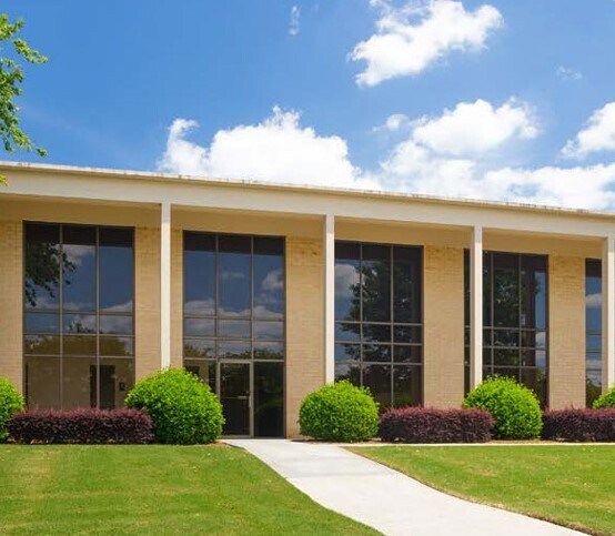 1625 Stone Ridge Dr, Stone Mountain, GA à louer - Photo principale – Image 1 sur 1