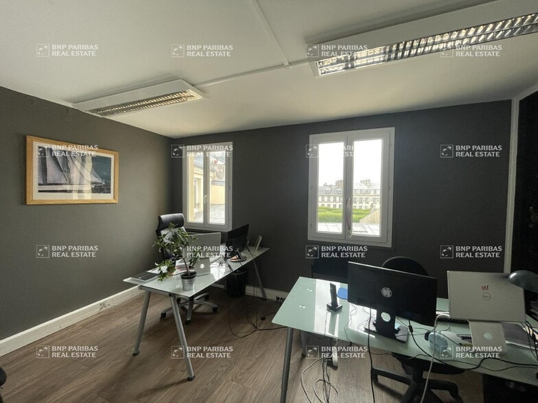 3 Rue Pétigny, Versailles à louer - Photo de l’immeuble – Image 3 sur 22