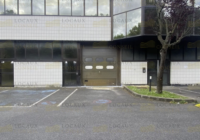 Local d’activités dans Nanterre à louer - Photo intérieure – Image 2 sur 11