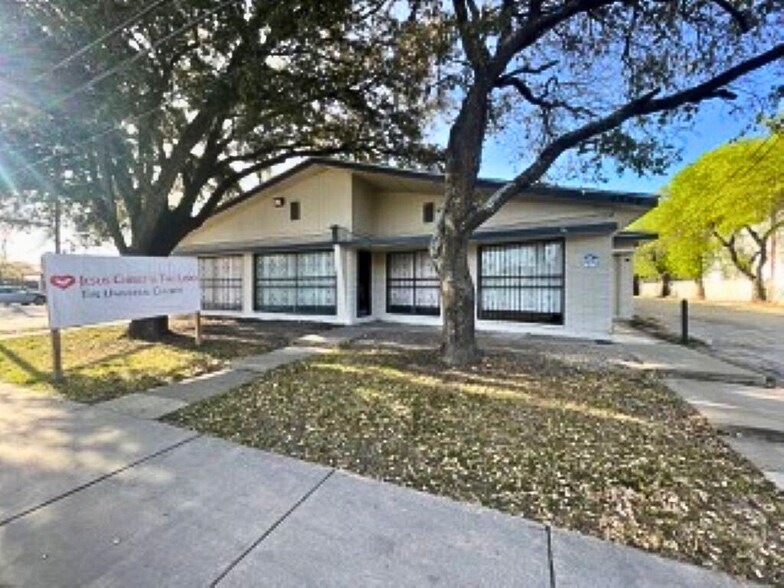 4546 W Commerce St, San Antonio, TX à vendre - Photo de l’immeuble – Image 3 sur 18