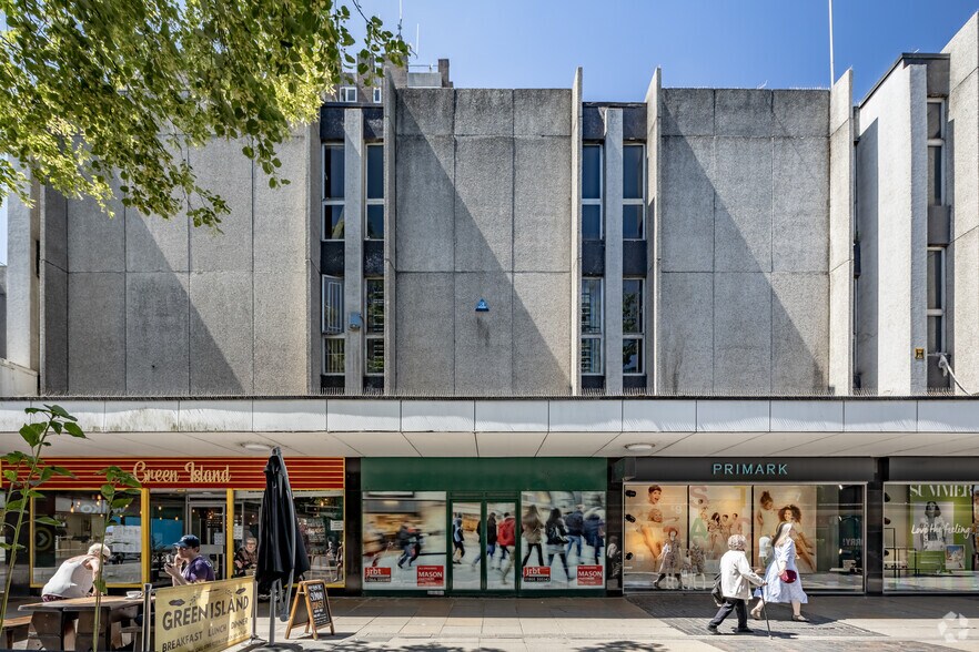 78 New St, Huddersfield à vendre - Photo principale – Image 1 sur 2