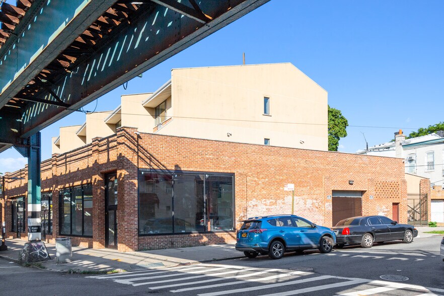 3025 Fulton St, Brooklyn, NY à louer - Photo de l’immeuble – Image 3 sur 6