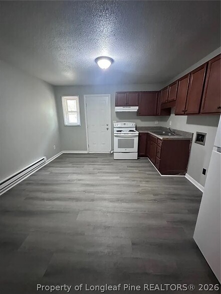 1043-1053 Rulnick St, Fayetteville, NC à vendre - Photo intérieure – Image 3 sur 65