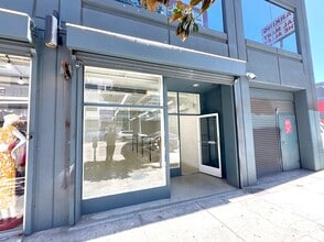 210 E Olympic Blvd, Los Angeles, CA à louer Photo intérieure– Image 2 sur 9